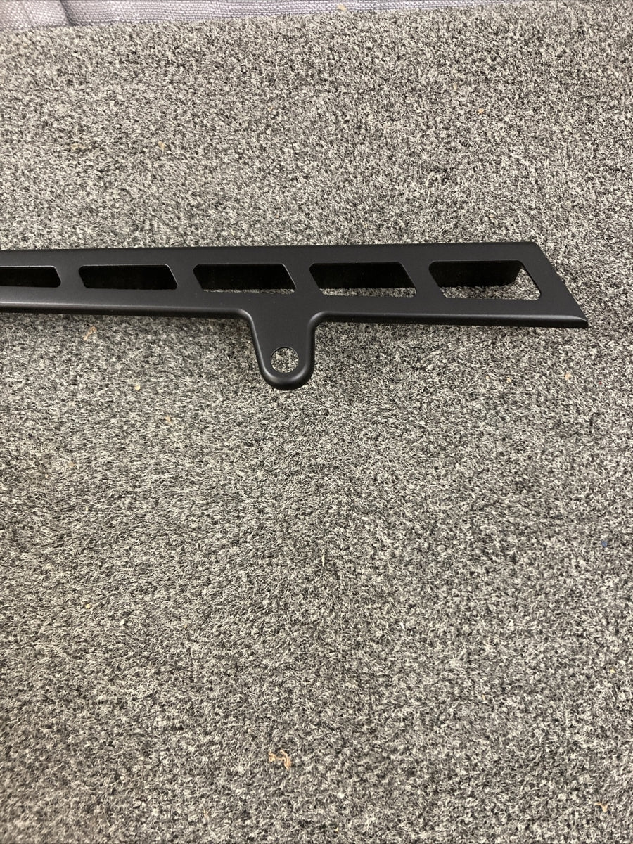 NEW GENUINE VICTORY 2875925-463 VENTED BELT GUARD KIT, UPPER BLACK