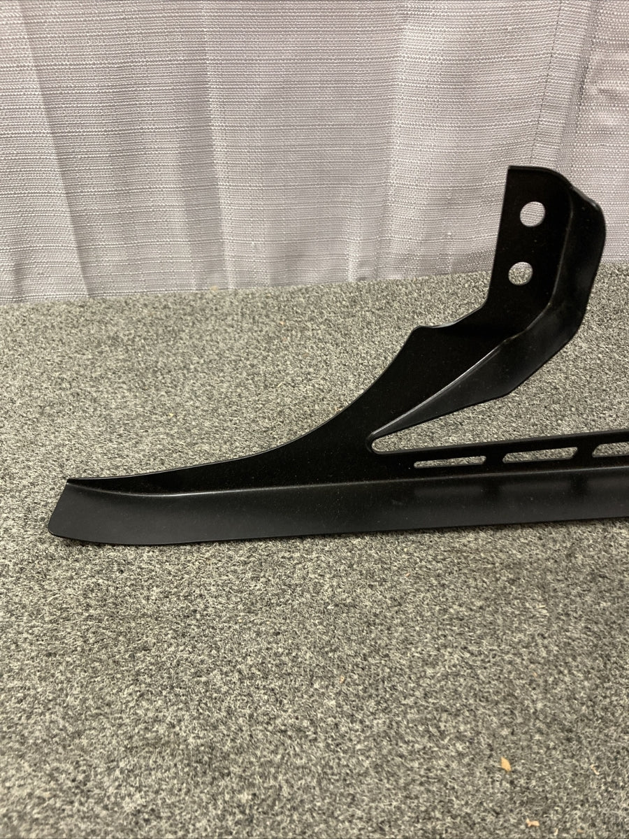 NEW GENUINE VICTORY 2875925-463 VENTED BELT GUARD KIT, UPPER BLACK