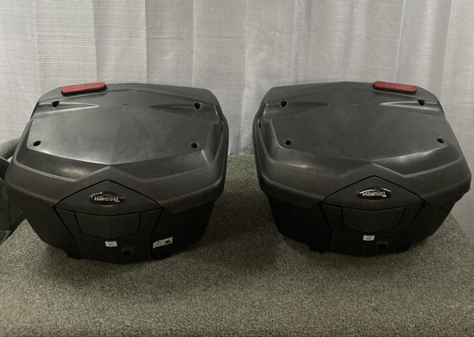 NEW GENUINE VICTORY TRIUMPH T2350689 PANNIER KIT, 2 BOXES LOCKS SOLD SEPARATE