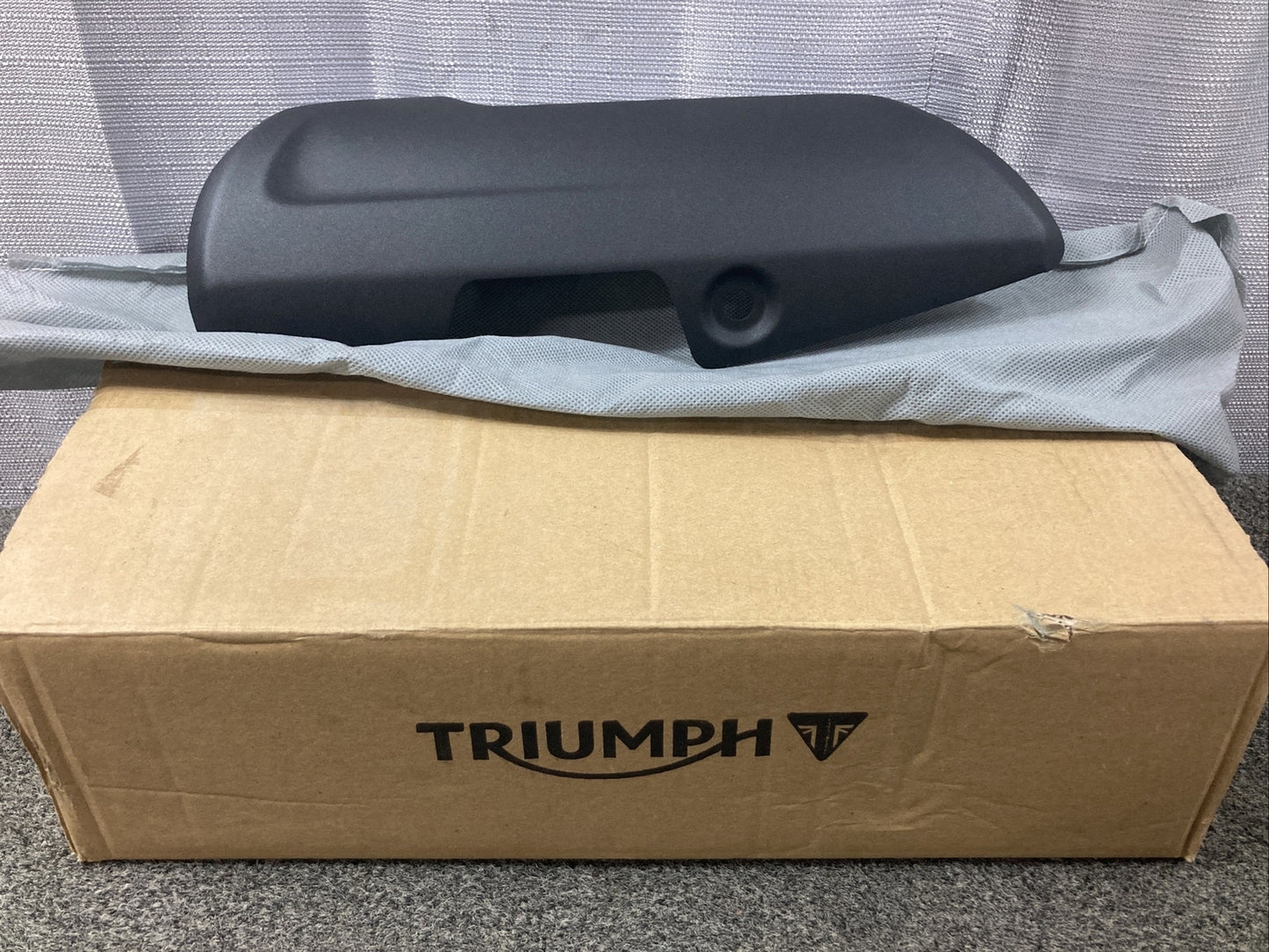 NEW GENUINE VICTORY TRIUMPH A9508189 SILENCER, FINISHER KIT