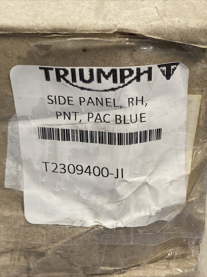 NEW GENUINE VICTORY TRIUMPH T2309400-JI SIDEPANEL, RH, BLU + DECAL