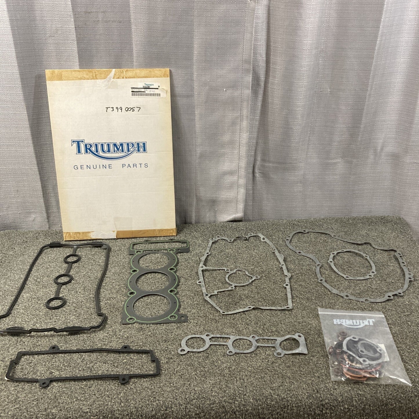 NEW GENUINE VICTORY TRIUMPH T3990057 GASKET KIT, FULL, T509