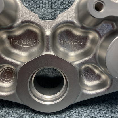 NEW GENUINE VICTORY TRIUMPH T2041212 UPPER YOKE