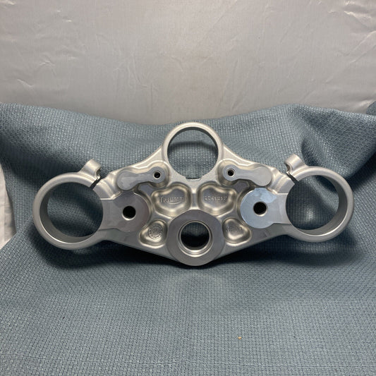 NEW GENUINE VICTORY TRIUMPH T2041212 UPPER YOKE