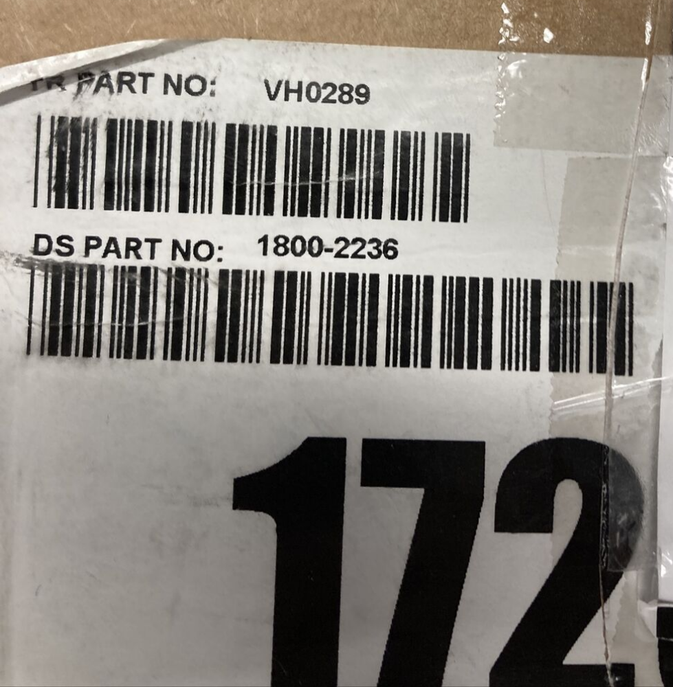NEW VANCE AND HINES 17233/1800-2236 SHORTSHOTS STAGGERED EXHAUST SOFTAIL 2018-23