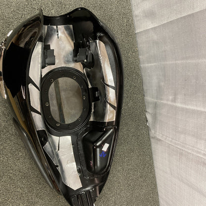NEW GENUINE TRIUMPH T2402300-PG Fuel Tank Spares Assembly Jet Black Spec Edition