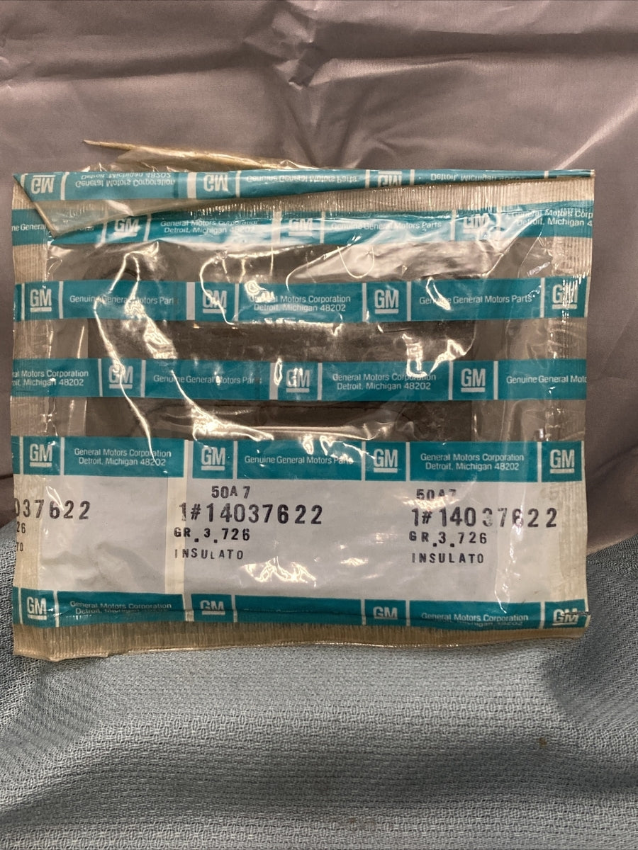 NEW GENUINE GM 14037622 GASKET, INSULATOR GR 3.726