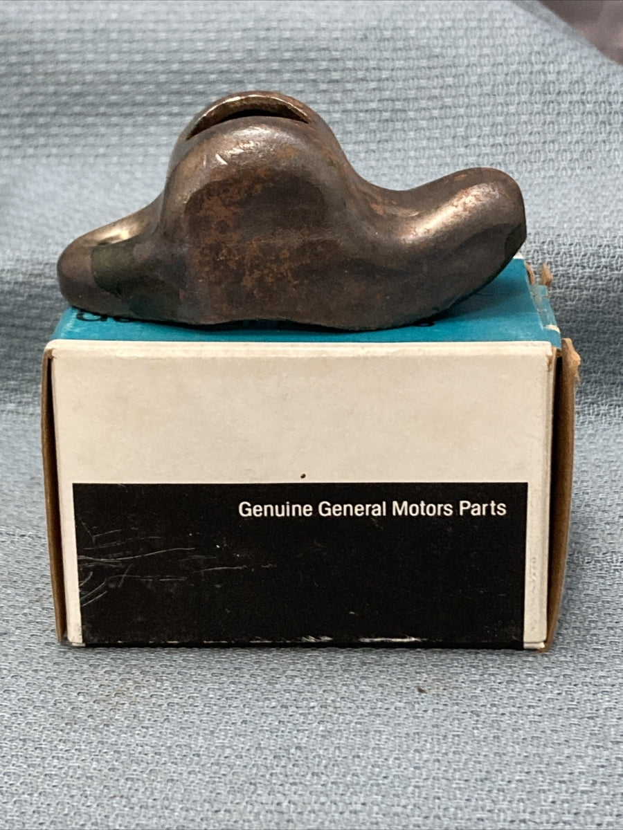 NEW GENUINE GM 22505583 ARM, VALVE ROCKER 1982-1990 GR 0.333