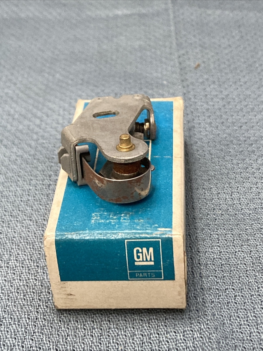 NEW GENUINE GM 1154031 CONTACT POINTS GR 2.384