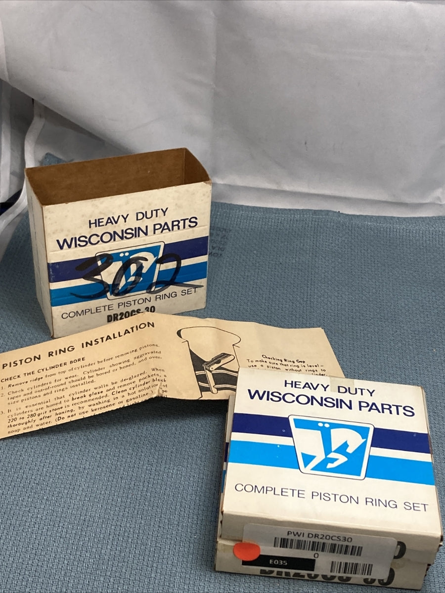 New Genuine Wisconsin Parts DR20CS-30 Piston Ring Set