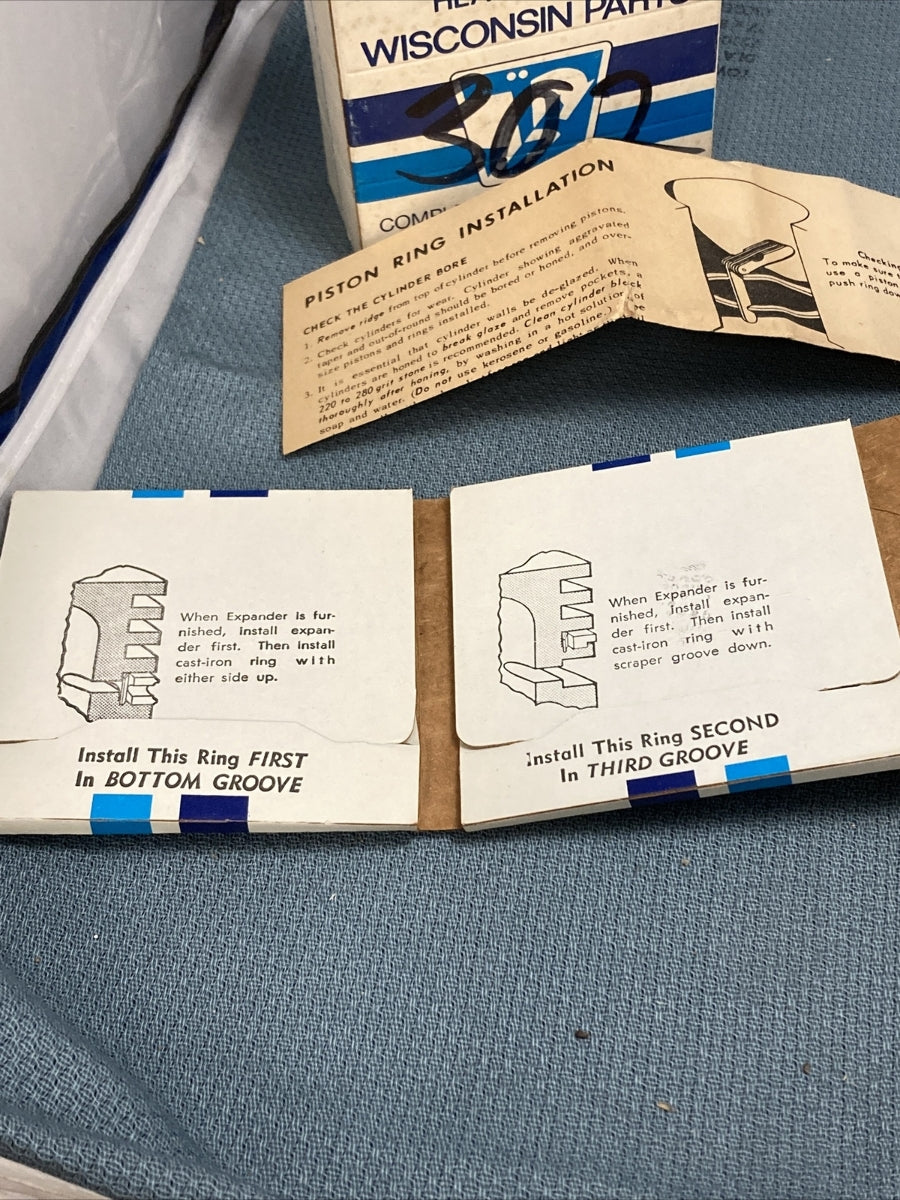 New Genuine Wisconsin Parts DR20CS-30 Piston Ring Set