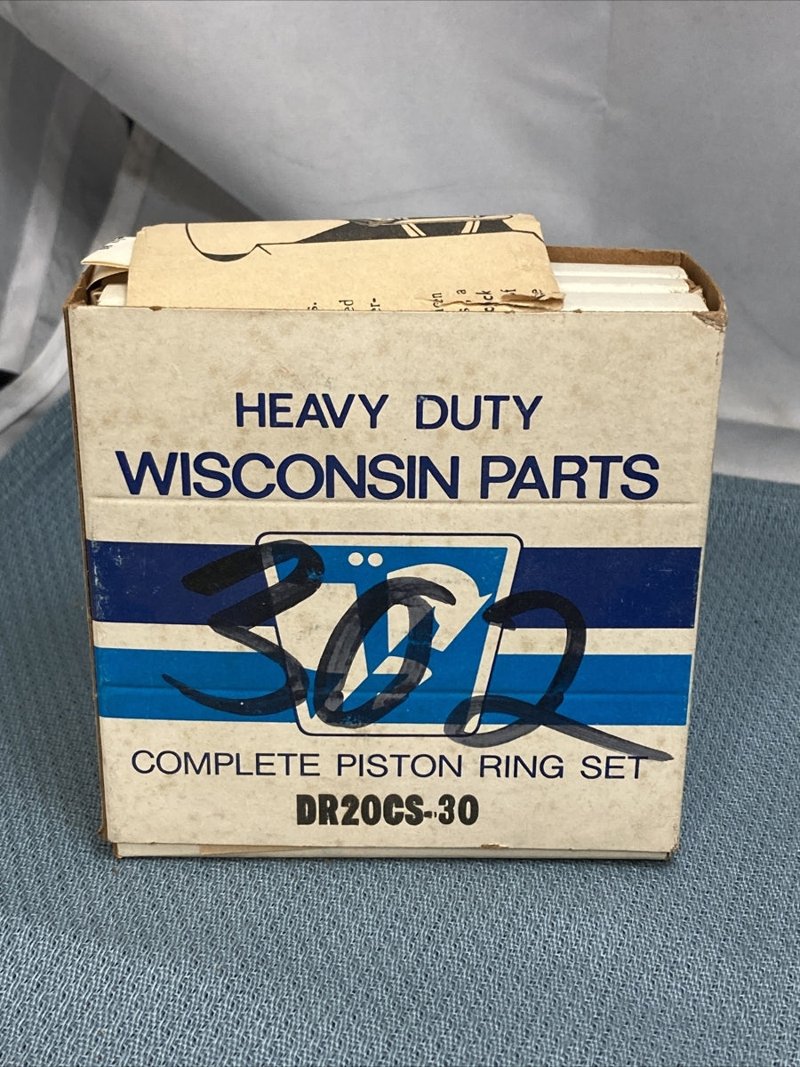 New Genuine Wisconsin Parts DR20CS-30 Piston Ring Set