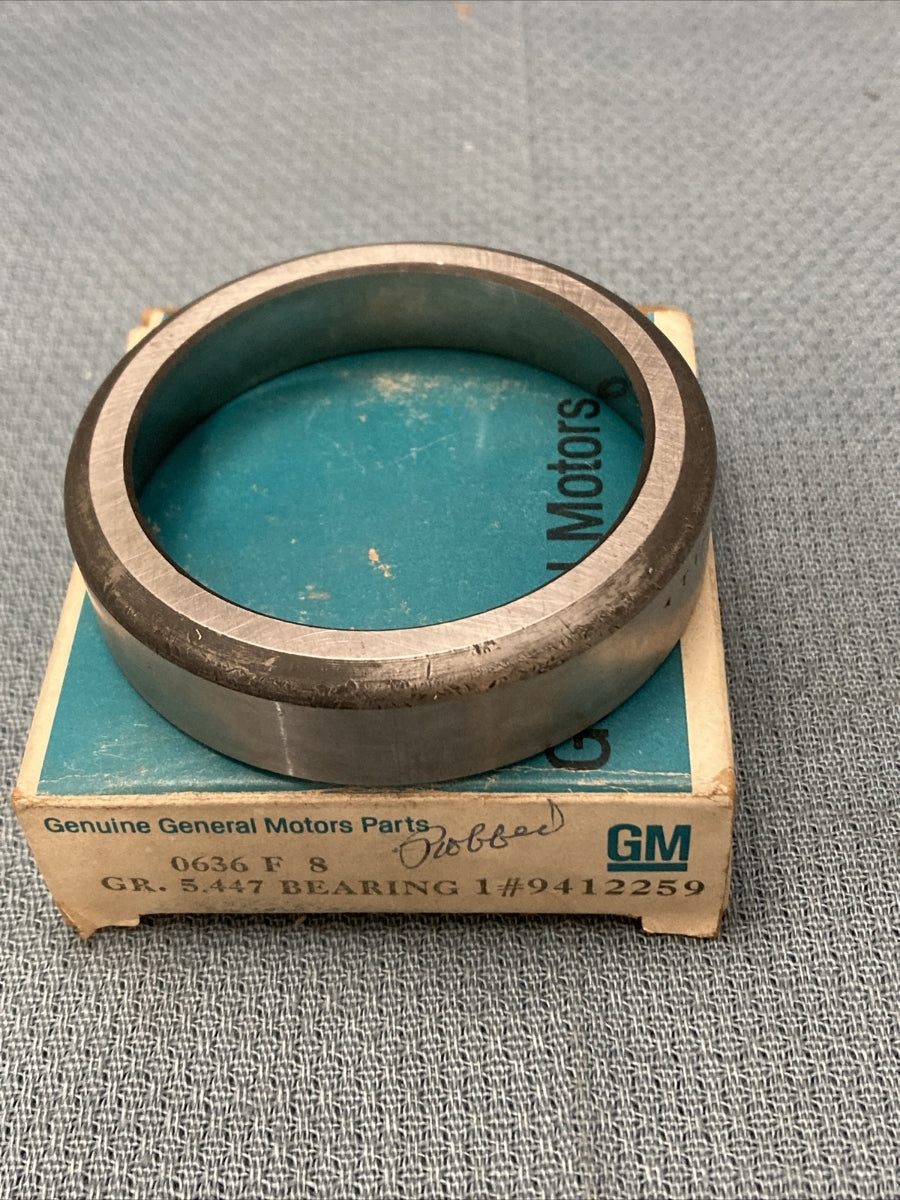 NEW GENUINE GM 9412259 PINION SHAFT FRONT BEARING ASSEMBLY GR 5.447