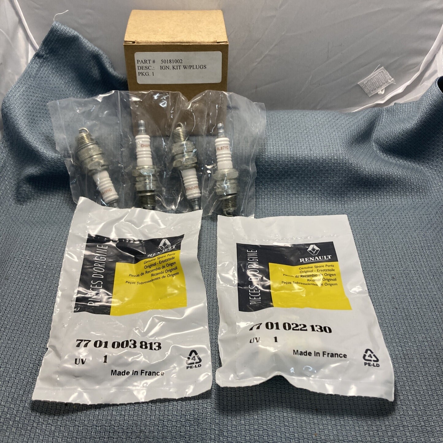 NEW GENUINE RENAULT 50181002 IGNITION KIT WITH SPARK PLUGS