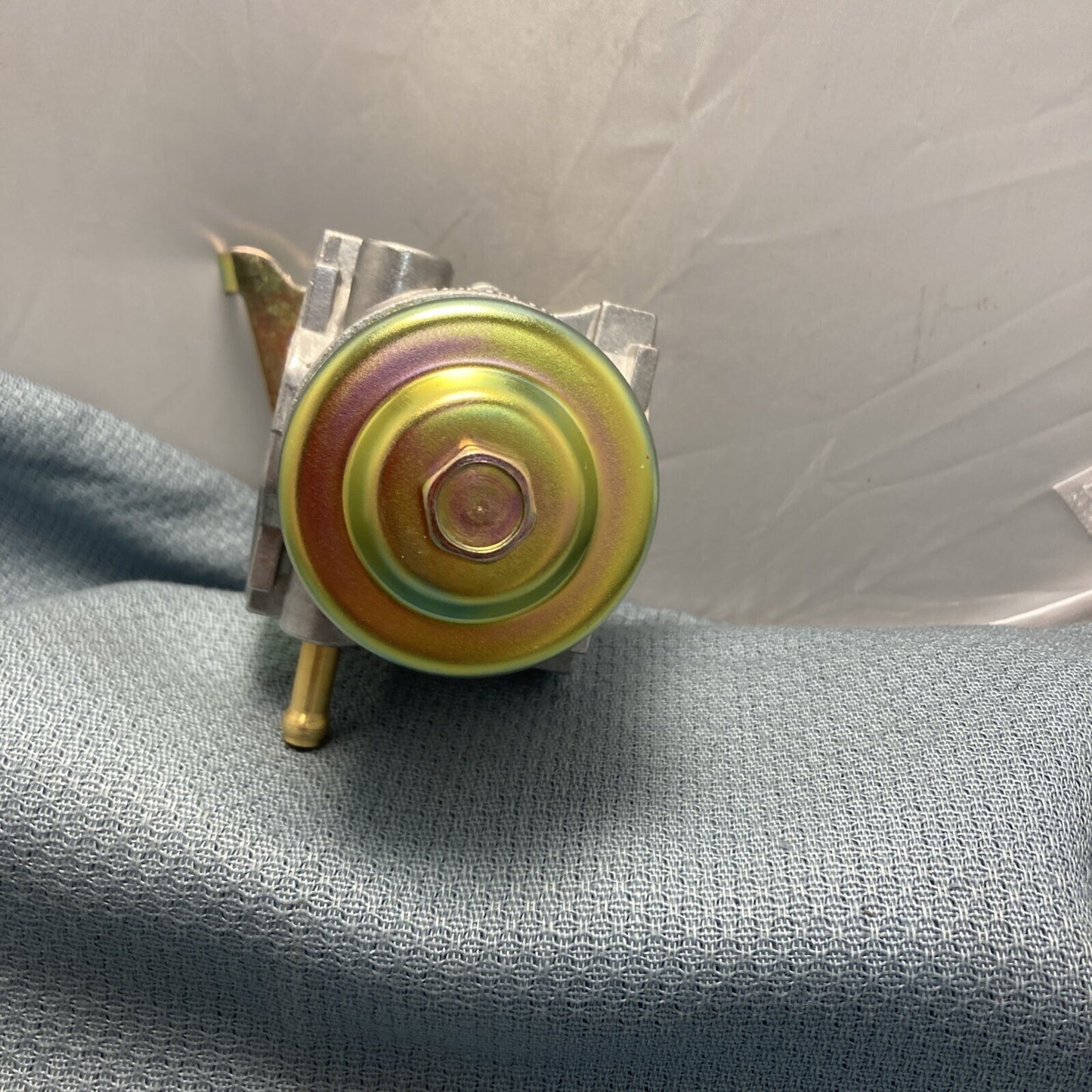 NEW SUBARU ROBIN 234-62333-10 CARBURETOR