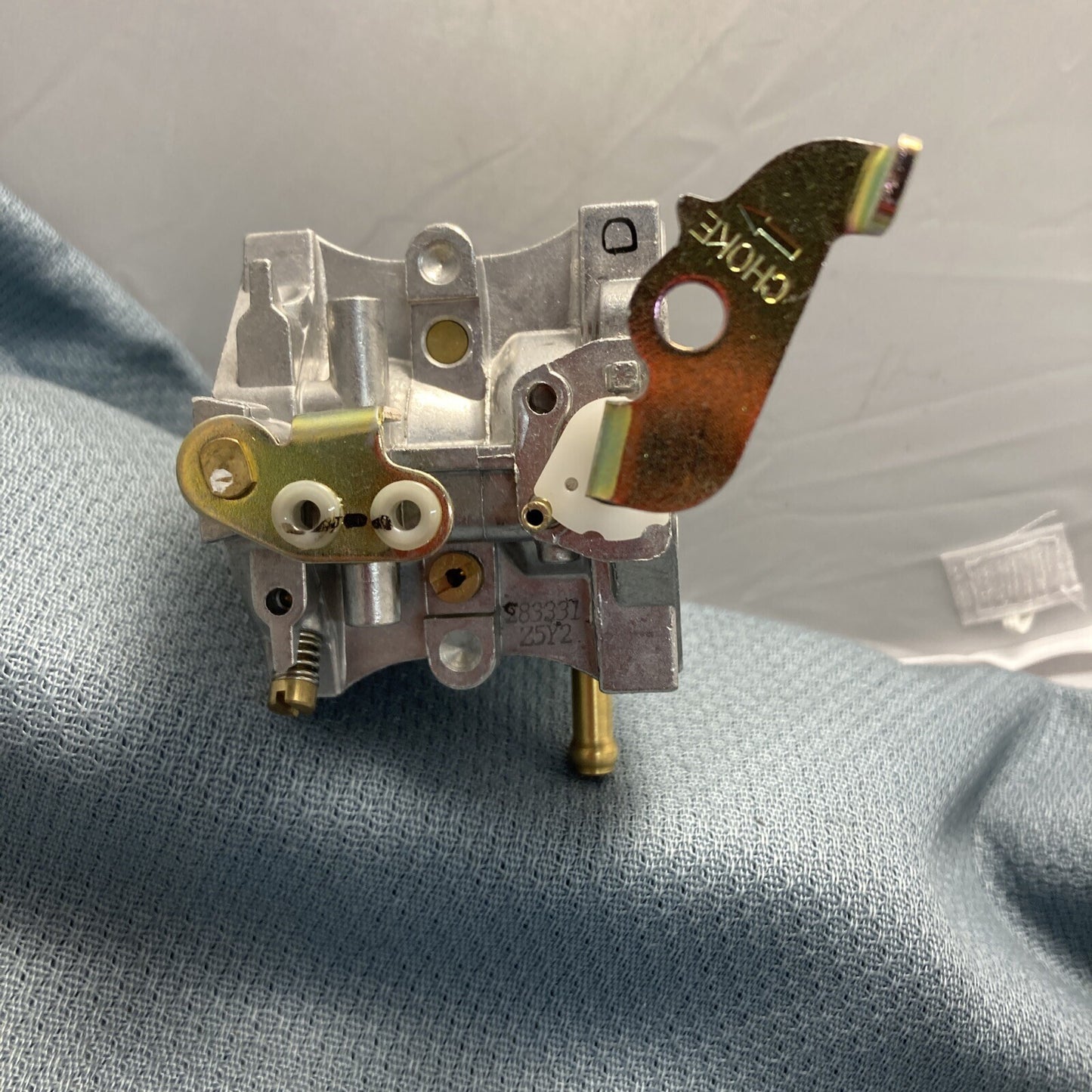 NEW SUBARU ROBIN 234-62333-10 CARBURETOR