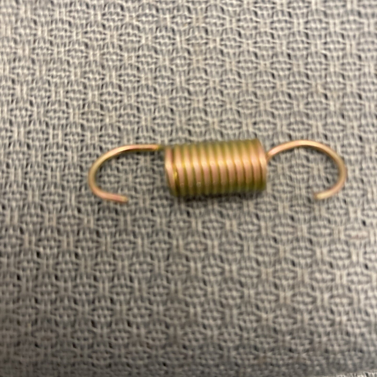 NEW COMPATIBLE WITH ROBIN SUBARU 226-86101-01 RETURN SPRING