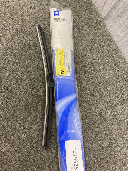 NEW GENUINE GM 20985336 BLADE ASSEMBLY, WINDSHIELD WIPER GR 10.146