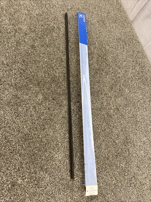 NEW GENUINE GM 12339129 INSERT, WINDSHIELD WIPER BLADE GR 10.146