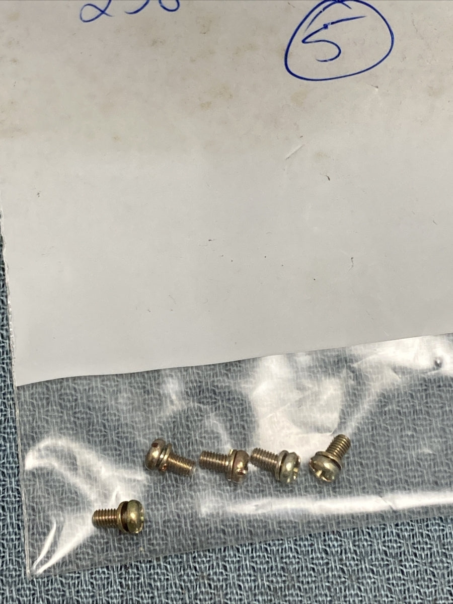 QTY 5 NEW ROBIN SUBARU 258-62555-08 SCREW, VALVE SET