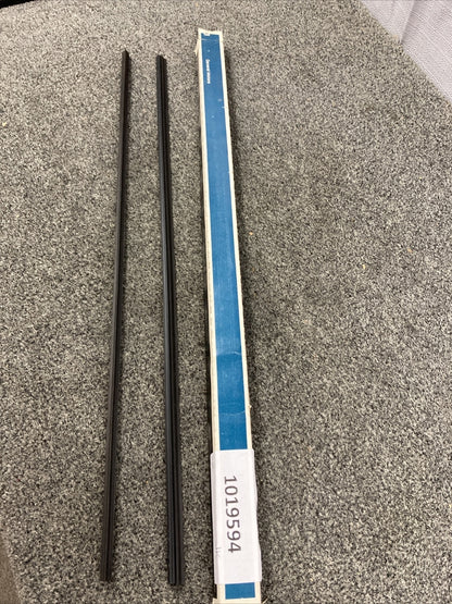 QTY 2 NEW GENUINE GM 12337565  INSERT, WINDSHIELD WIPER BLADE GR 10.146