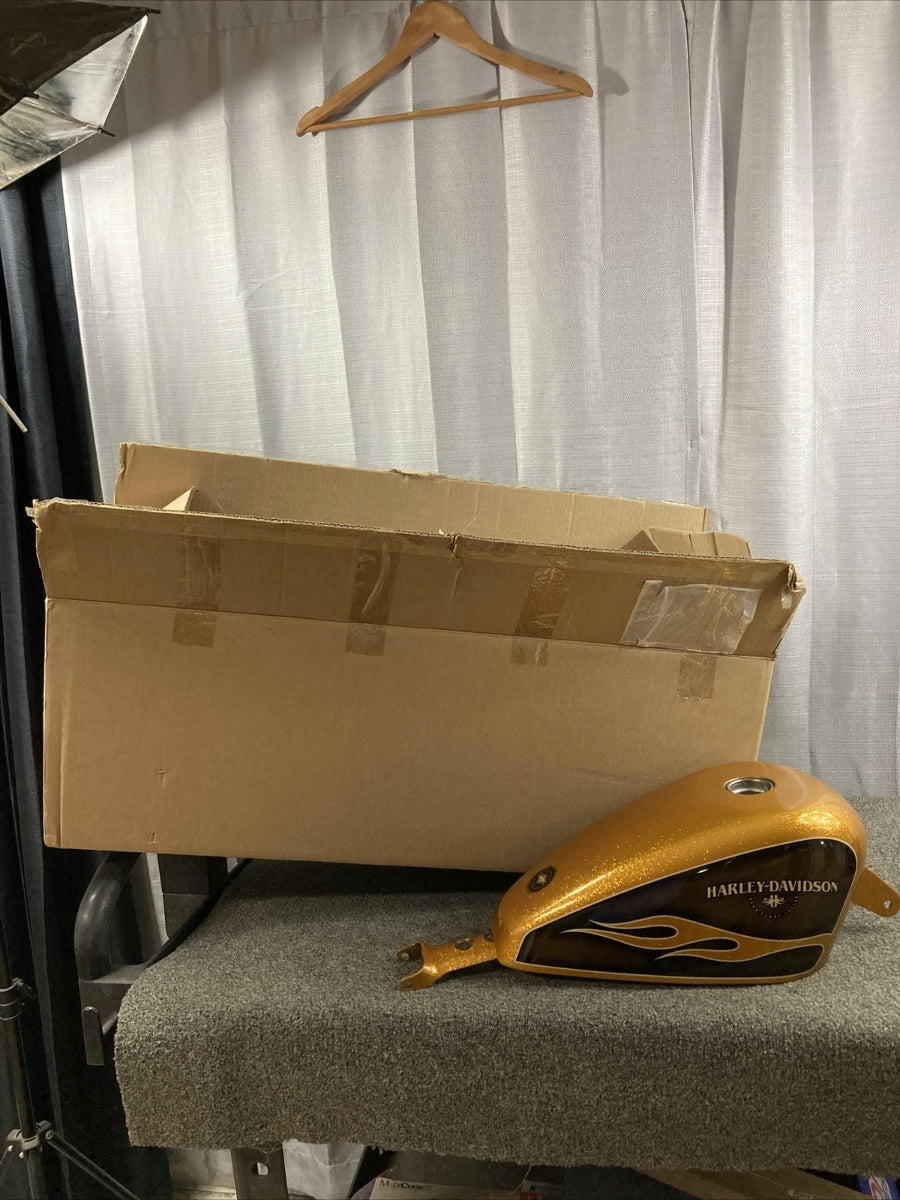 NEW GENUINE HARLEY DAVIDSON 61000231DWG CUSTOM FUEL TANK, GOLD FLAKE
