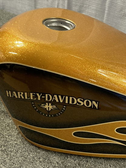 NEW GENUINE HARLEY DAVIDSON 61000231DWG CUSTOM FUEL TANK, GOLD FLAKE