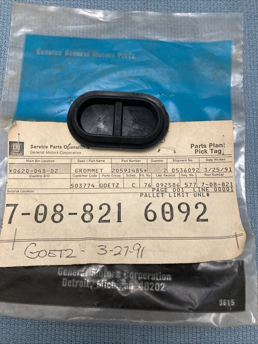 NEW GENUINE GM 20591485 GROMMET, FRONT SIDE DOOR OUTSIDE HANDLE ROD