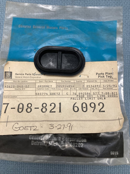 NEW GENUINE GM 20591485 GROMMET, FRONT SIDE DOOR OUTSIDE HANDLE ROD