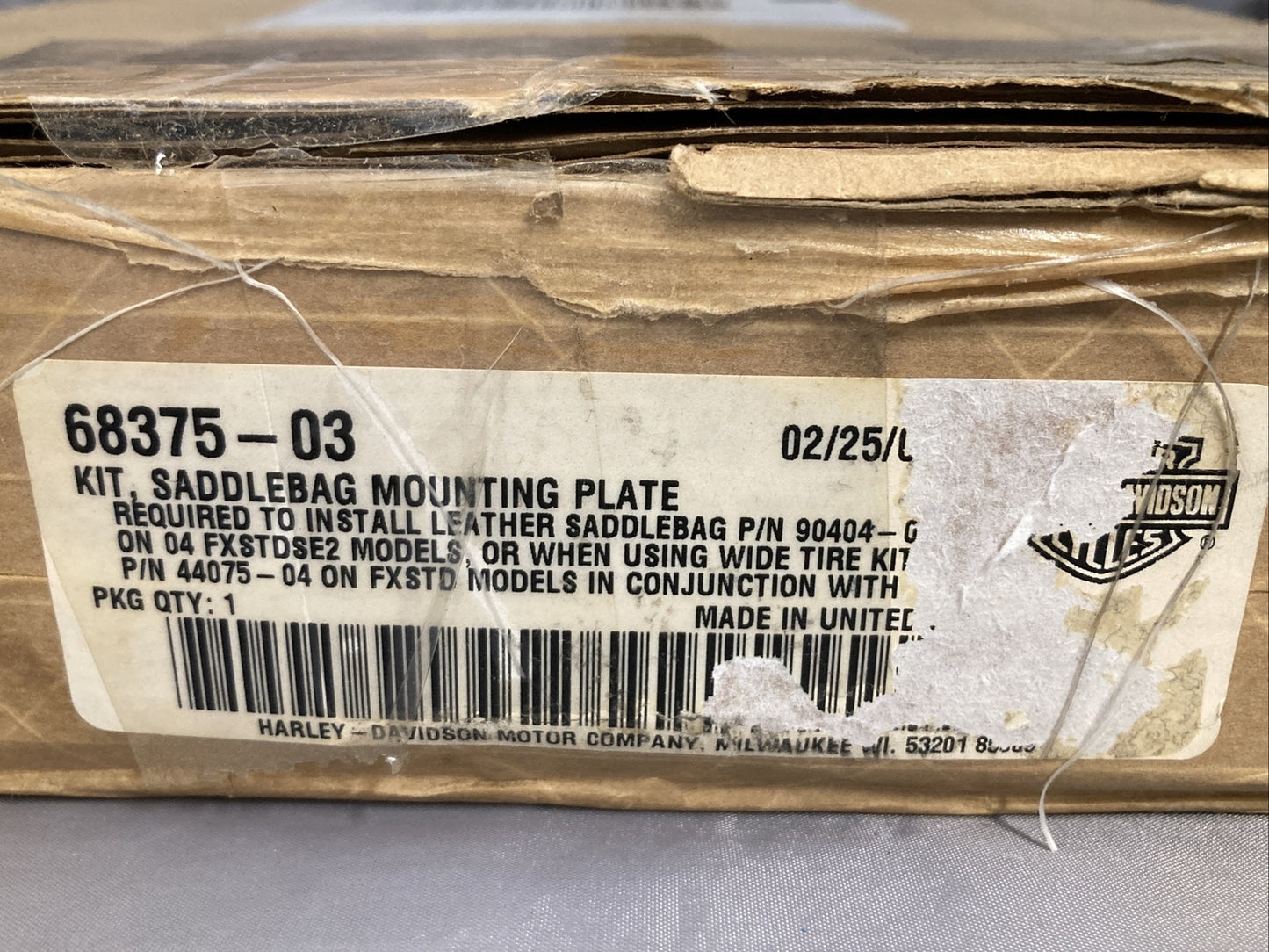 NEW GENUINE HARLEY DAVIDSON 68375-03 KIT SADDLEBAG MOUNTING PLATE