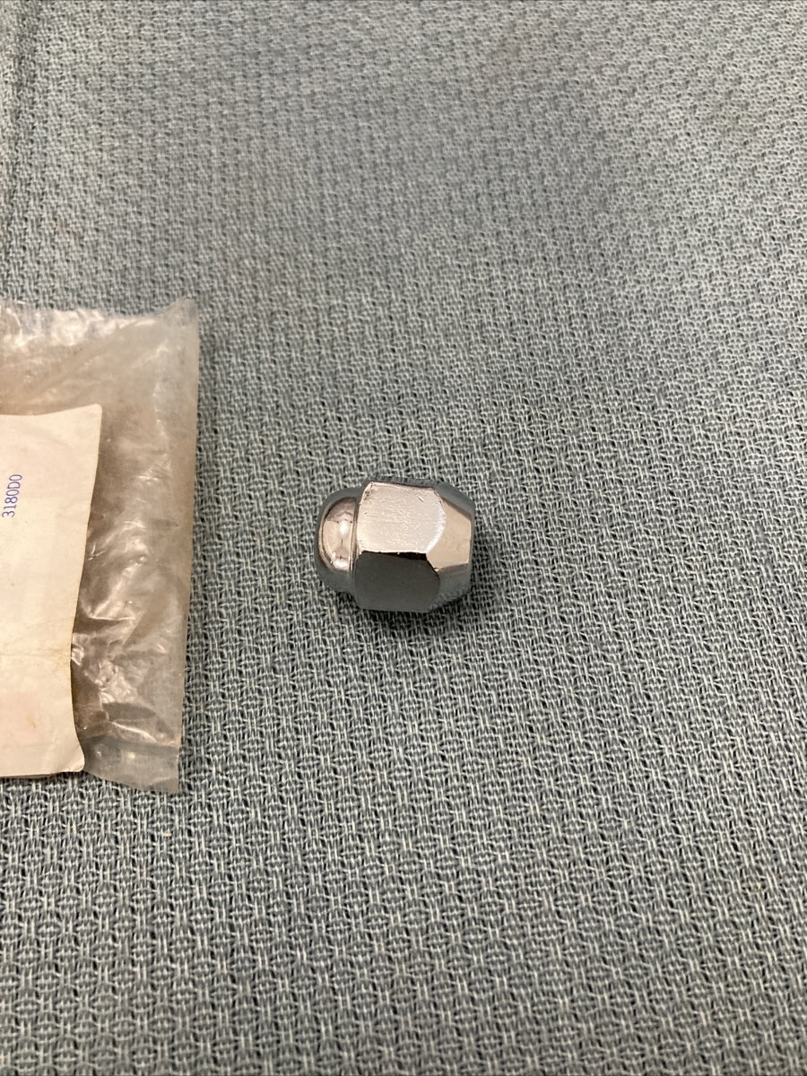 NEW GENUINE GM 96053027 NUT, HUB FRONT & REAR, M10X1.25X21 1985-1994 GR 5.813