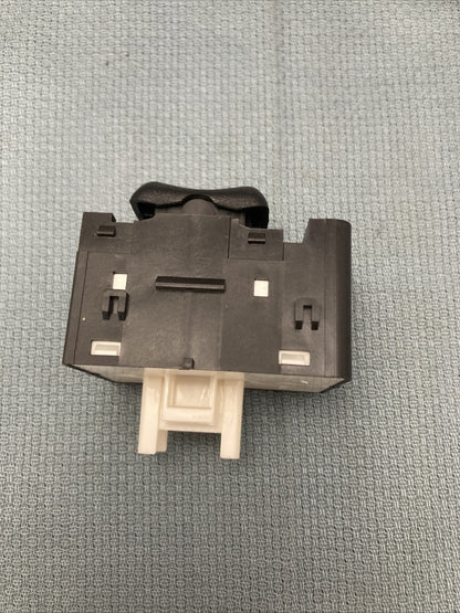 NEW GENUINE GM 22610144 SWITCH ASM, SIDE WINDOW (MASTER) *BLACK GR 10.777
