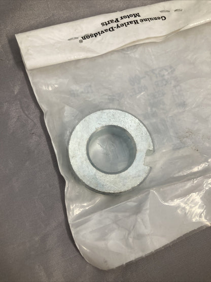 ONE NEW GENUINE HARLEY DAVIDSON 47577-00 SPACER AXLE REAR