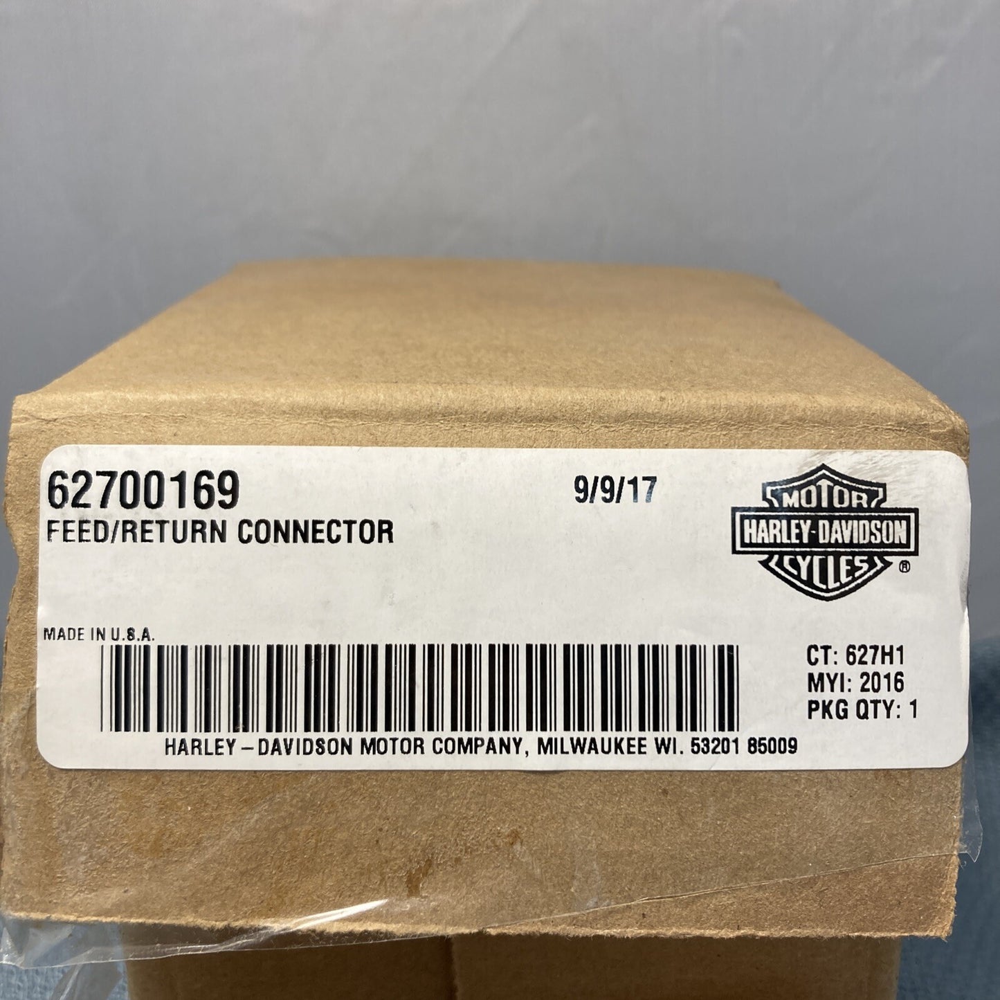 NEW GENUINE HARLEY DAVIDSON 62700169 OIL LINE Feed / Return Connector