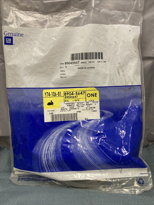 NEW GENUINE GM 89045647 SEAL, LIFT GATE OUTSIDE PULL HANDLE GR 17.185