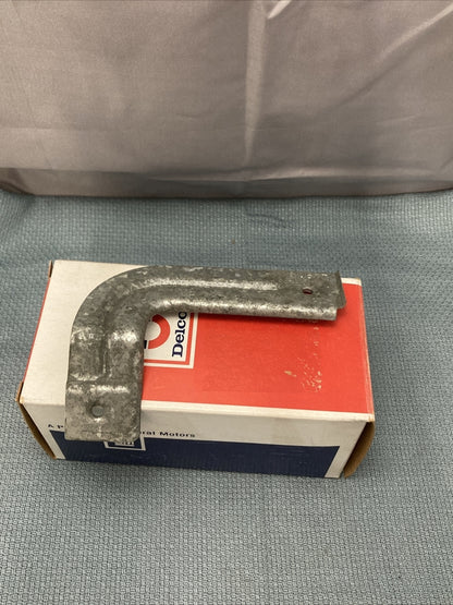 NEW GENUINE ACDELCO/GM 22510677 BRACKET, ELECTRIC ANTENNA LOWER MOUNT GR 9.647