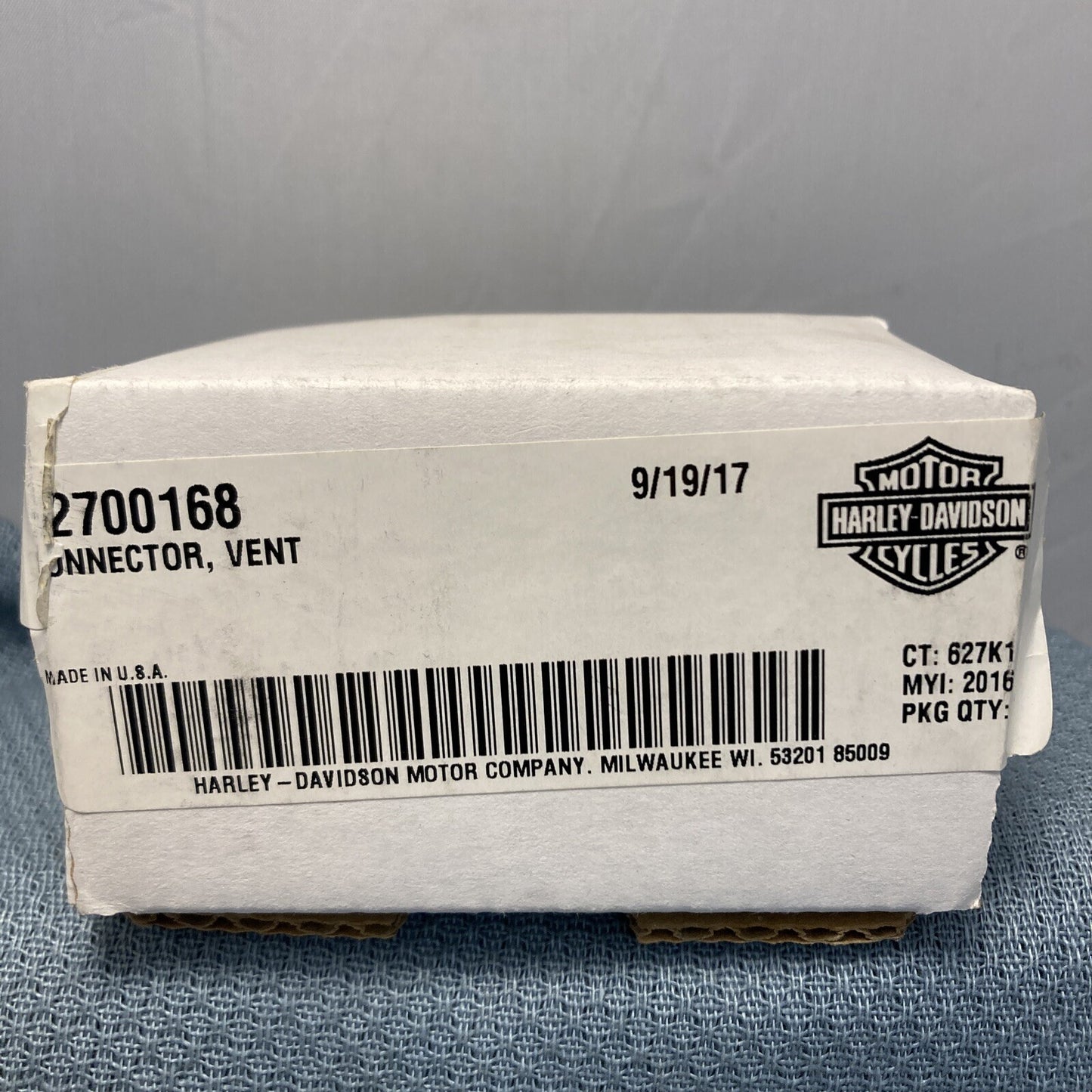 NEW HARLEY DAVIDSON 62700168 CONNECTOR ASSEMBLY VENT