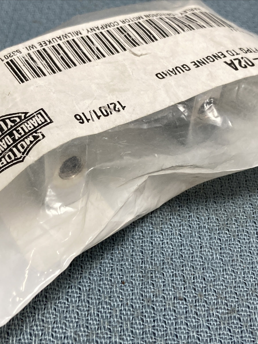 NEW GENUINE HARLEY DAVIDSON 51009-02A CLAMP FTPG TO ENGINE GUARD