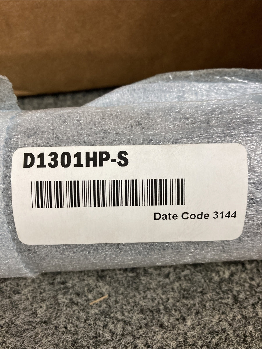 NEW GENUINE VANCE & HINES D1301HP-R REAR BLACK HEATSHIELD HARLEY SOFTAIL