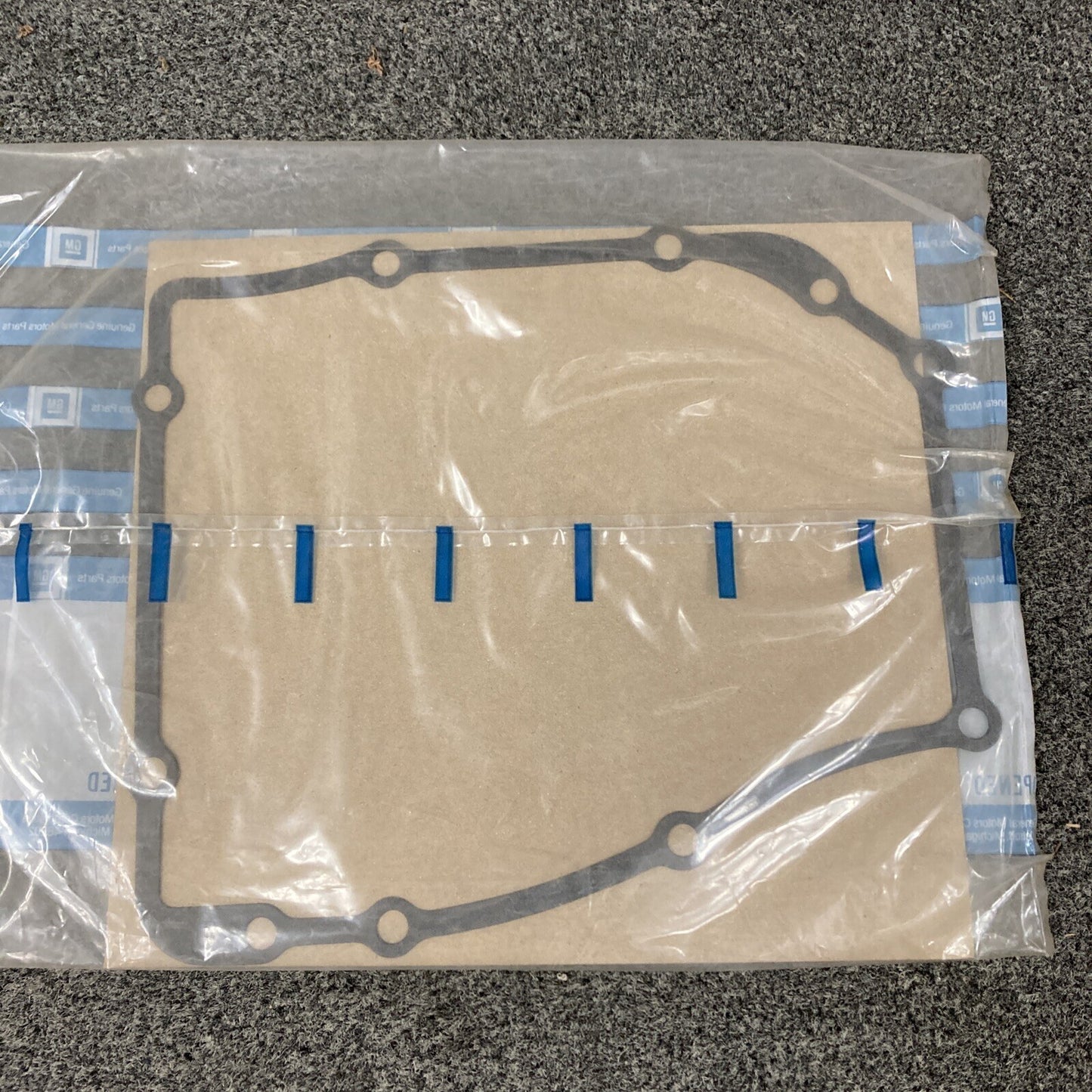 NEW GENUINE GM 08672187 TRANSMISSION COVER GASKET GR 4.109