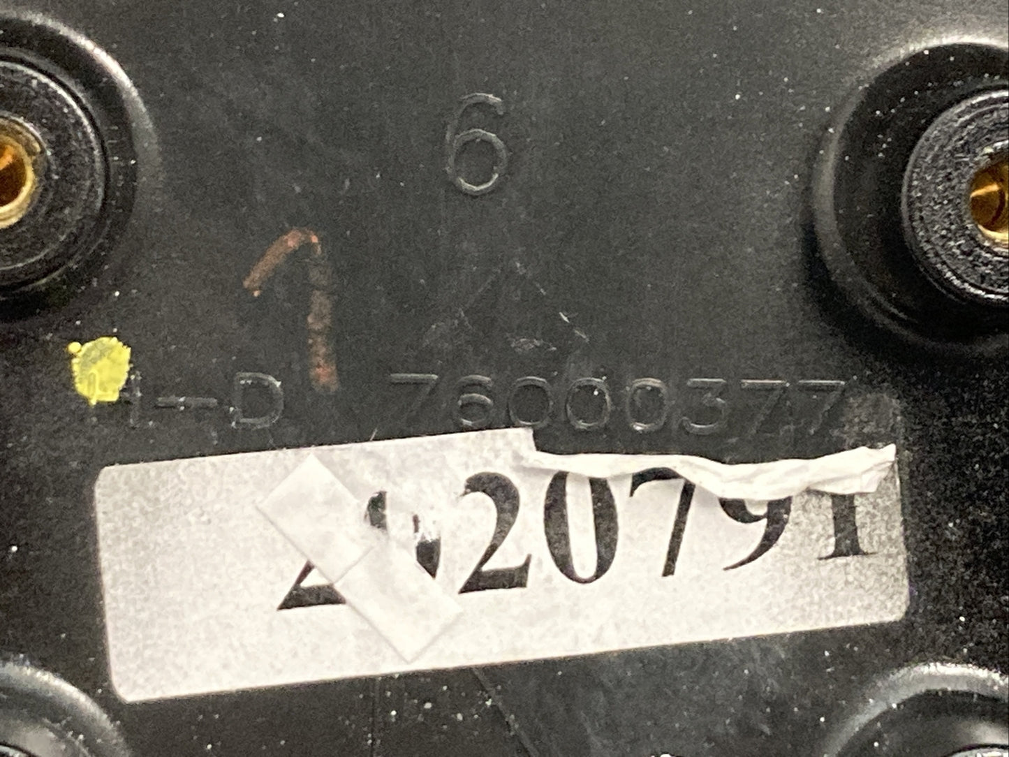 NEW GENUINE HARLEY DAVIDSON 76000376DH MEDIA DOOR ASY, RH STORAGE BLK