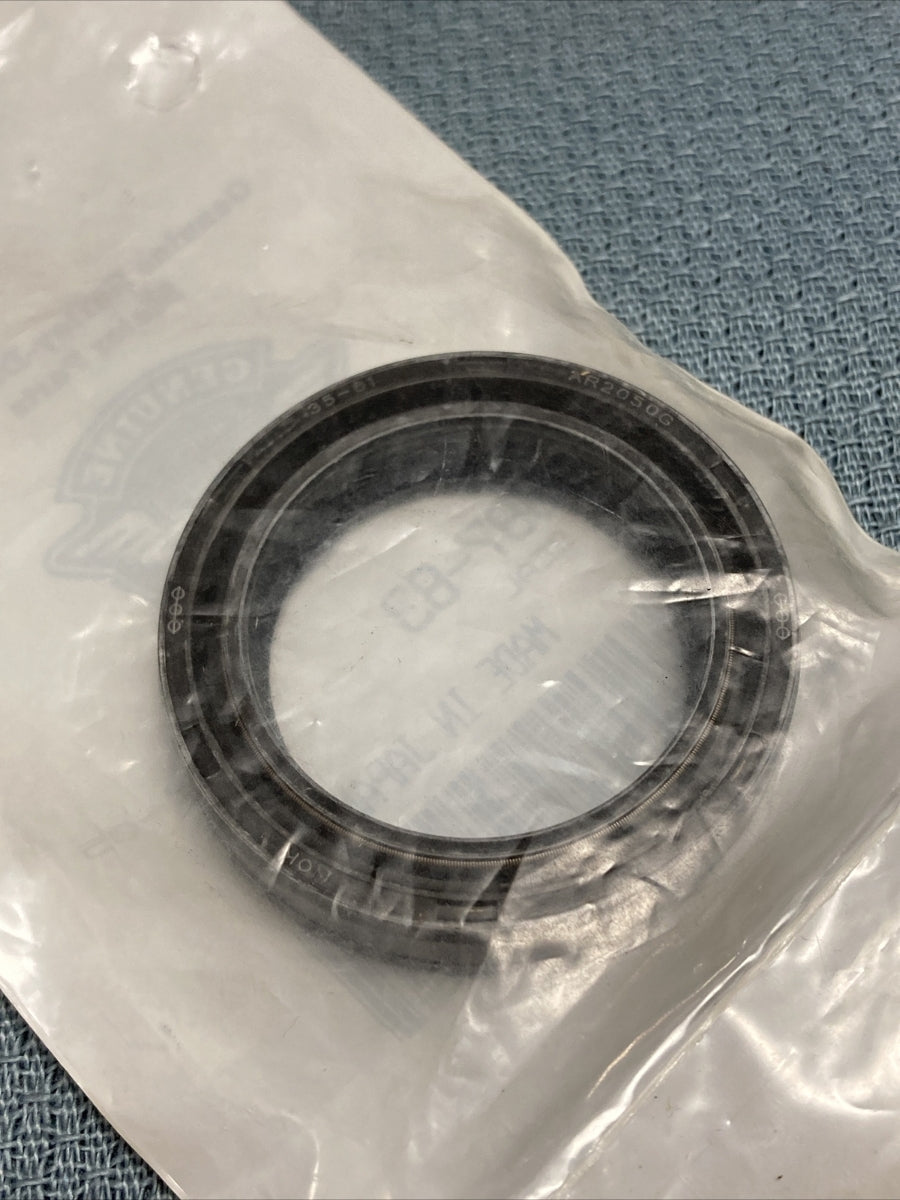 NEW GENUINE HARLEY DAVIDSON 45387-83 OIL SEAL