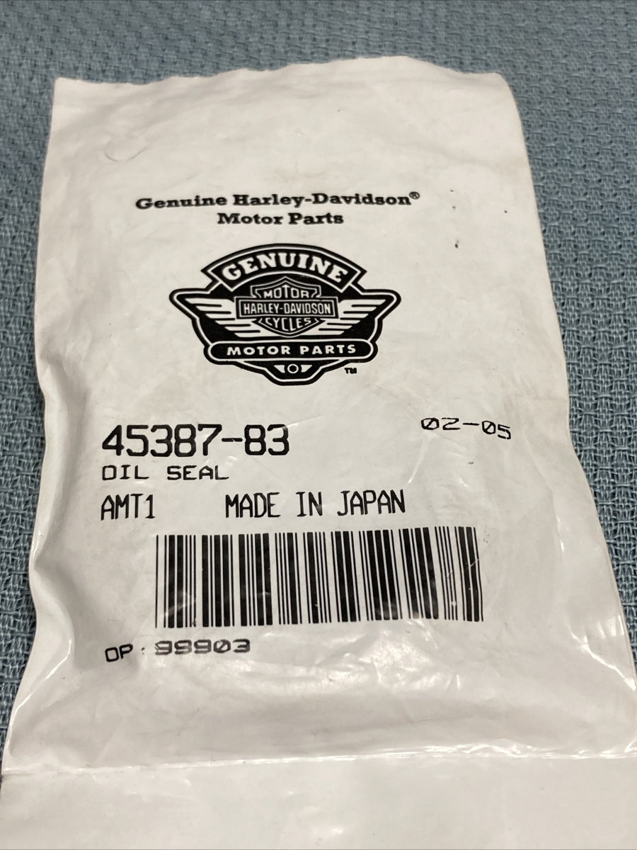 NEW GENUINE HARLEY DAVIDSON 45387-83 OIL SEAL