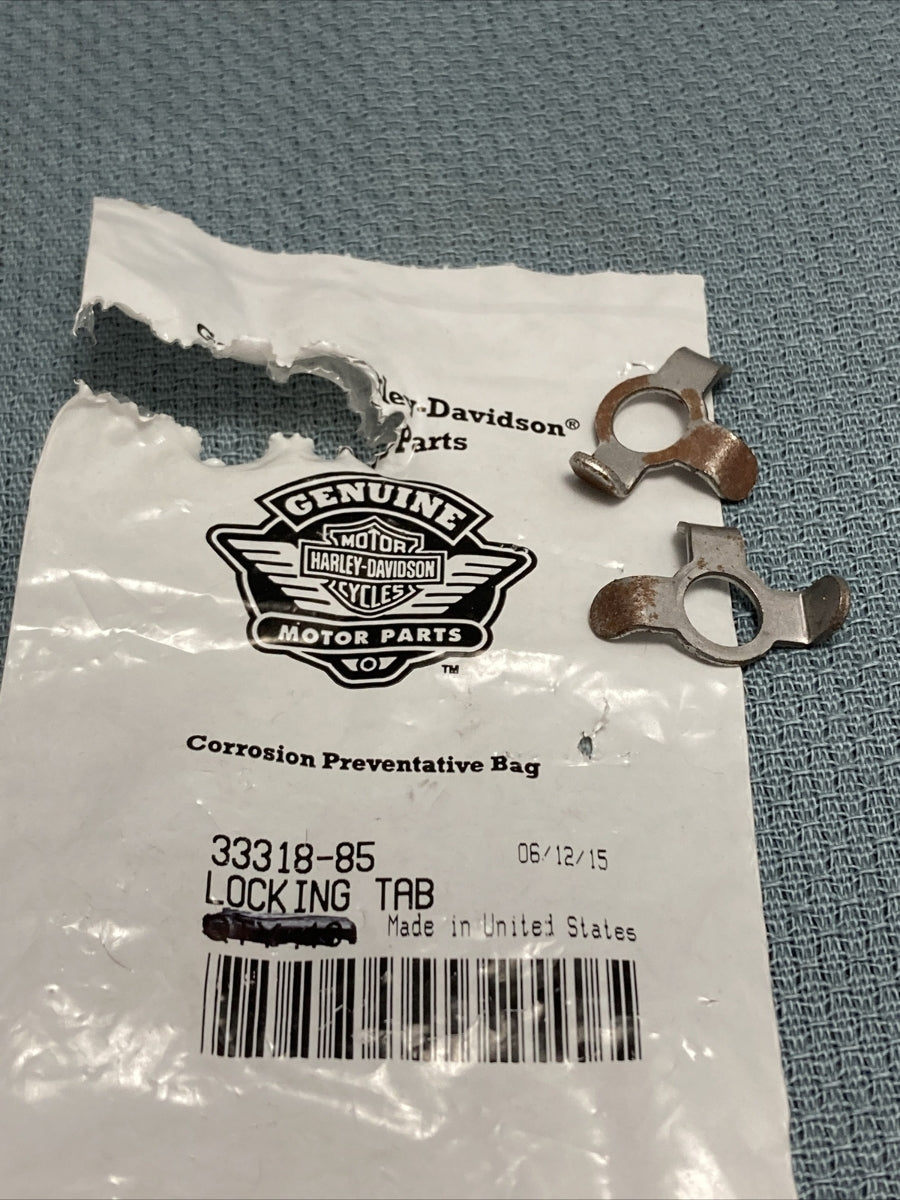 QTY 2 NEW GENUINE HARLEY DAVIDSON 33318-85 LOCKING TAB