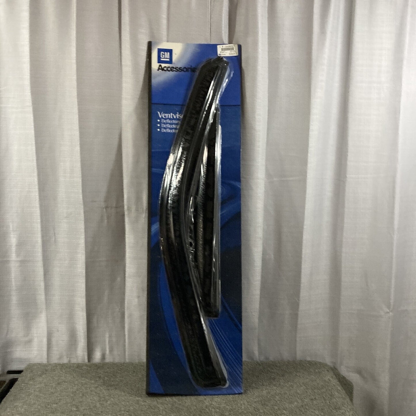 NEW GENUINE GM 12498967 DEFLECTOR PKG, SIDE WINDOW AIR *SMOKE GR 16.181