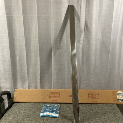 NEW GENUINE GM 9635063 MOLDING KIT, LOWER RH DOOR GR 12.112