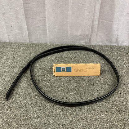 NEW GENUINE GM 15625963 ROOF DRIP RAIL MOLDING GR 16.642