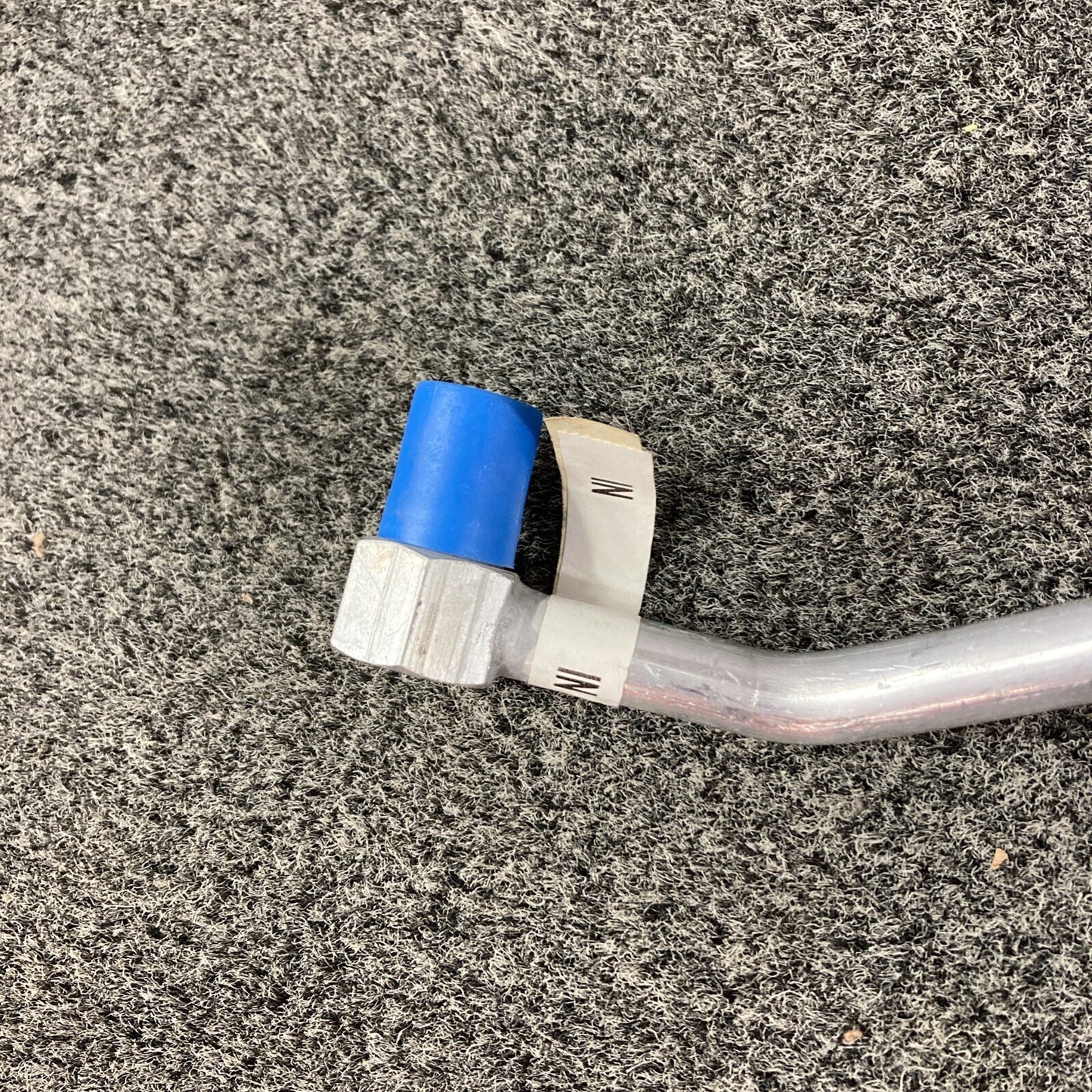 NEW GENUINE GM 12472312 HOSE, ENGINE OIL COOLER INLET GR 1.540
