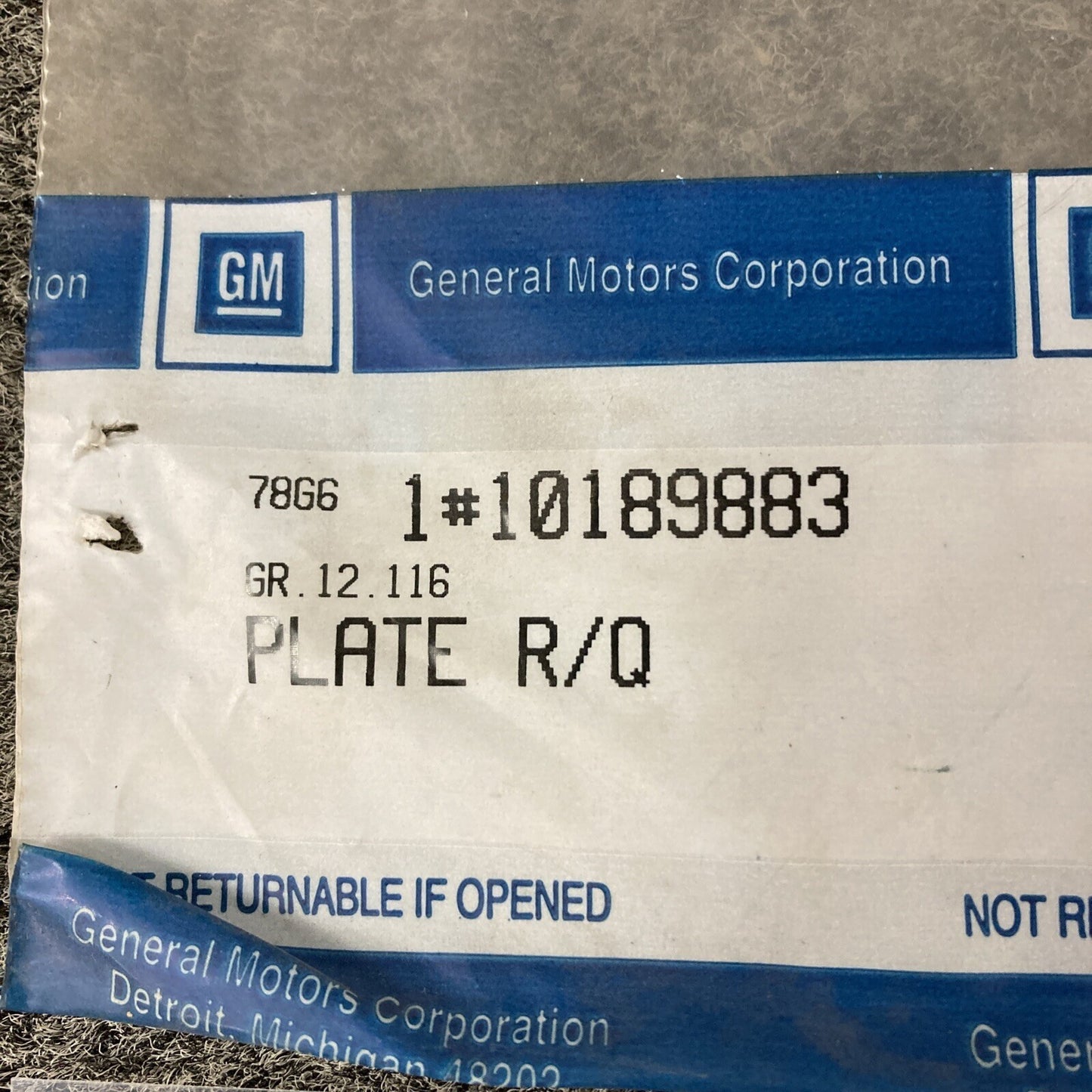 NEW GM 10189883, PLATE KIT, REAR QUARTER NAME *BLACK (MONTE CARLO) PARTIAL KIT