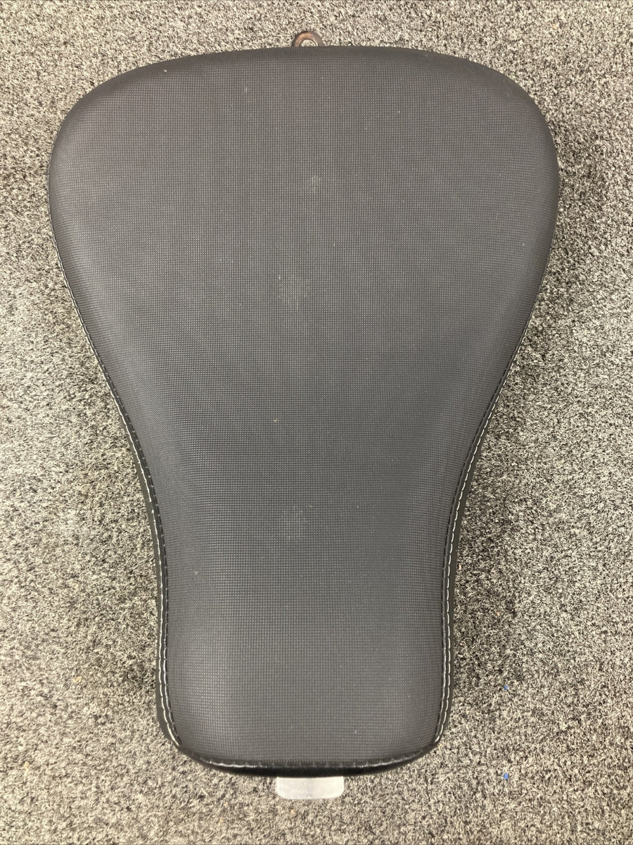 GENUINE HARLEY DAVIDSON P51911-10-R SOLO SEAT